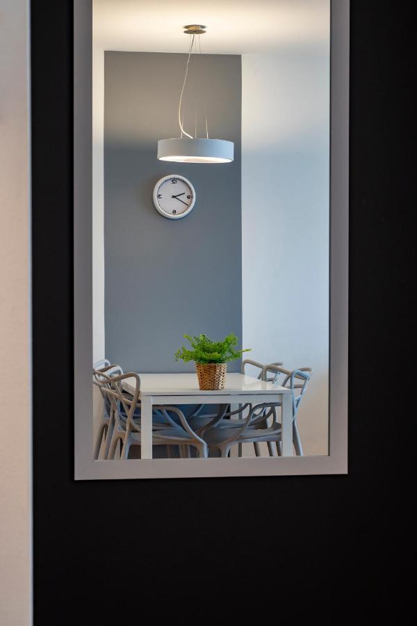 דירות גדנסק Cztery Oceany, Apartament Blisko Plazy, Grey מראה חיצוני תמונה